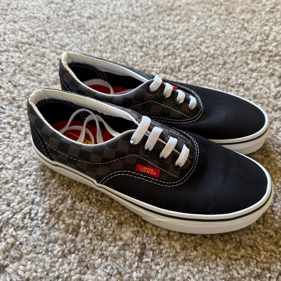 Vans Era Unisex Shoes NIB Flame Logo Size 3.5 - Picture 3 of 7